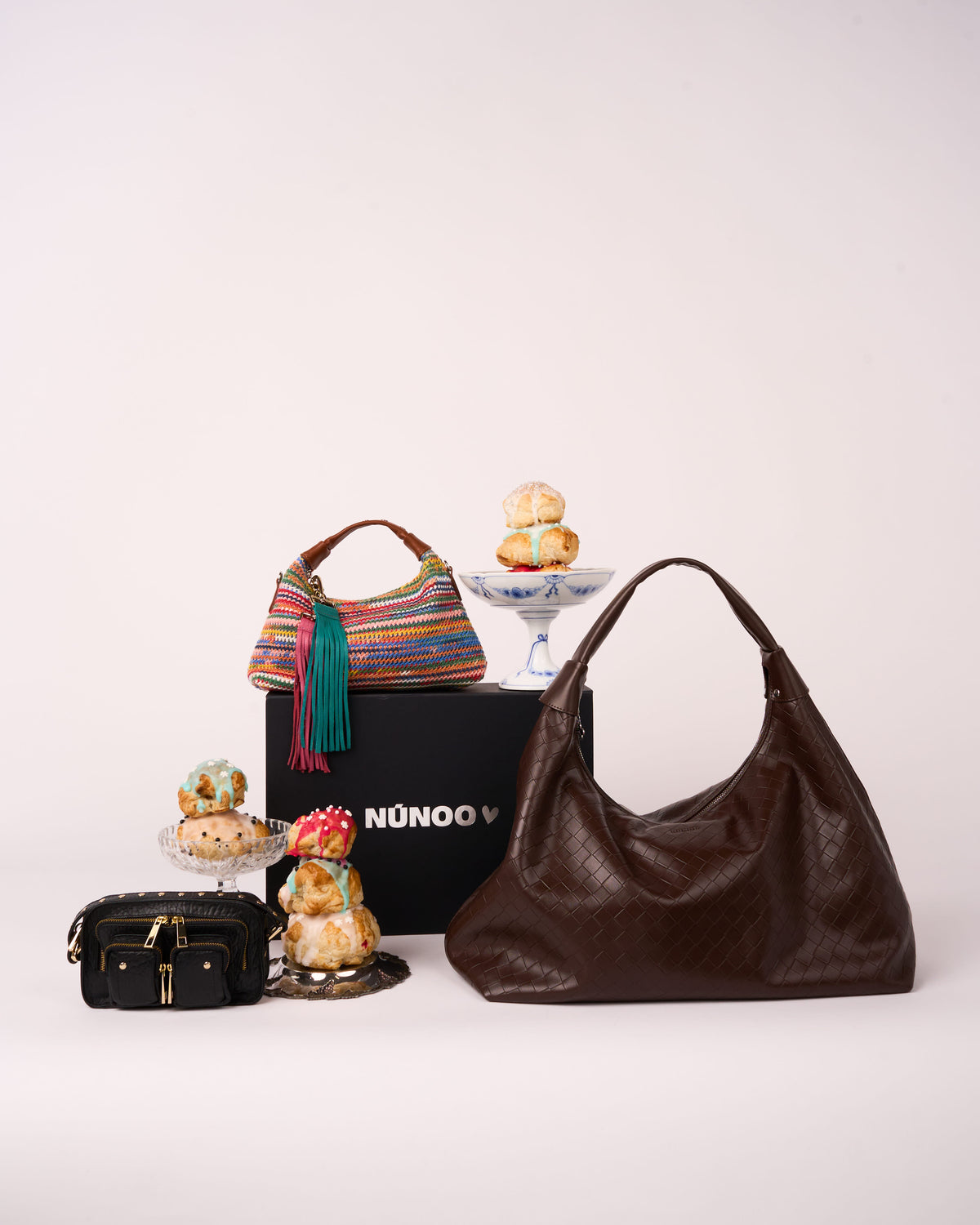 Núnoo Christmas Gift Box Maxi Black