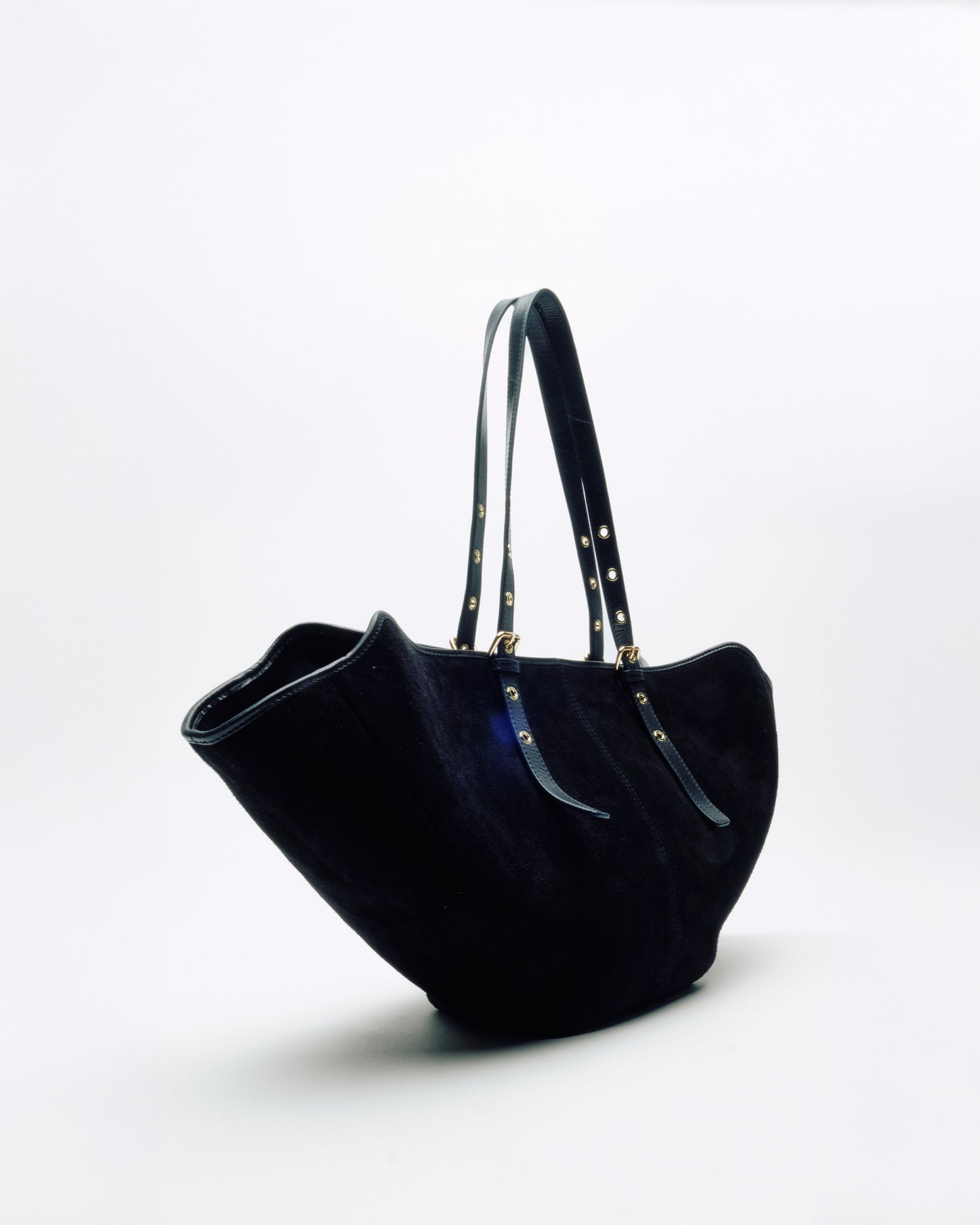 Núnoo Nora Suede Black w. Gold Maxi Black