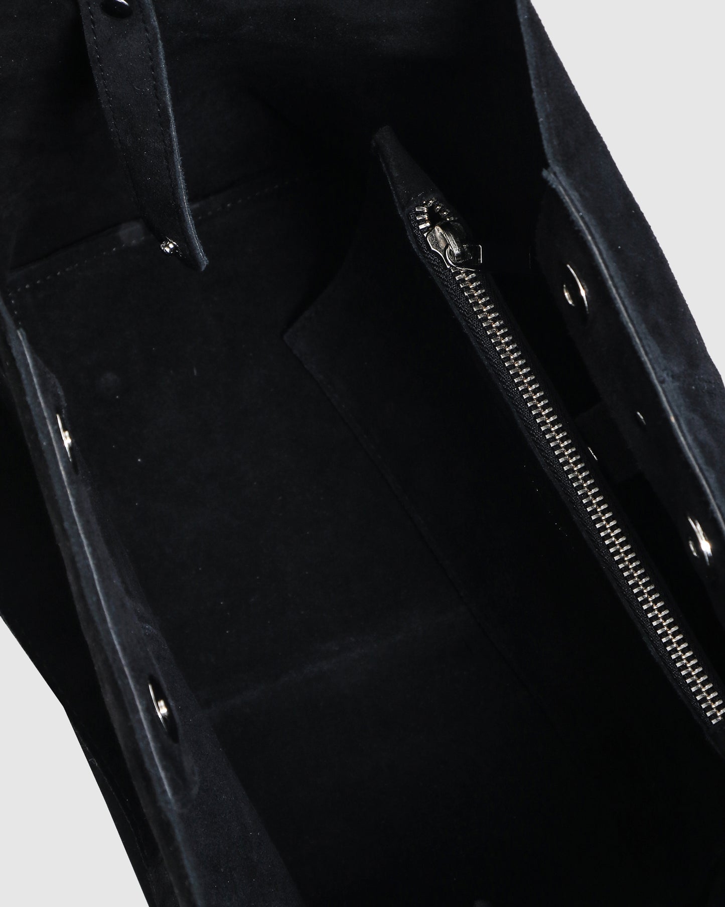 Núnoo Chiara new suede black Large