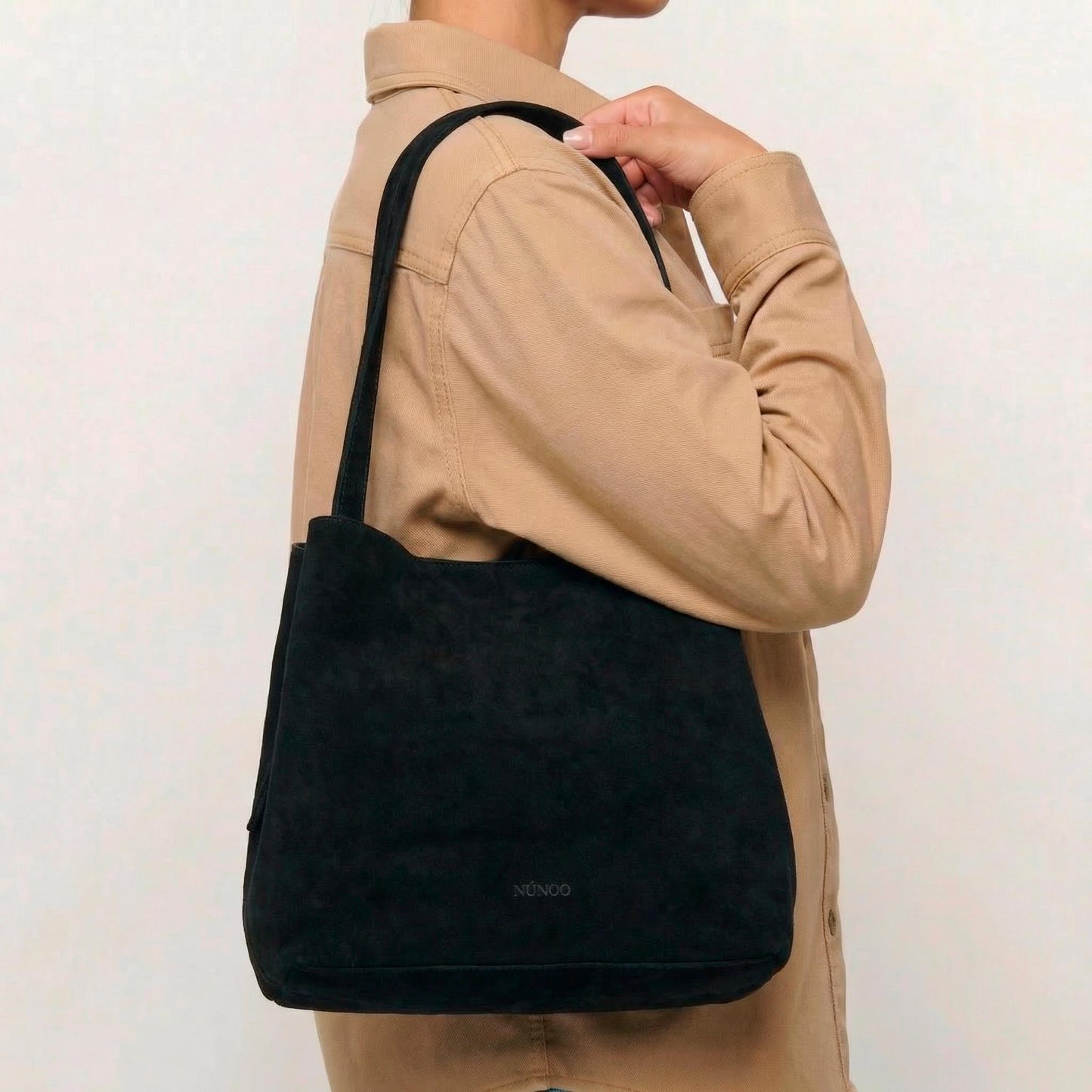 Núnoo Chiara suede black w. Gold Large Black