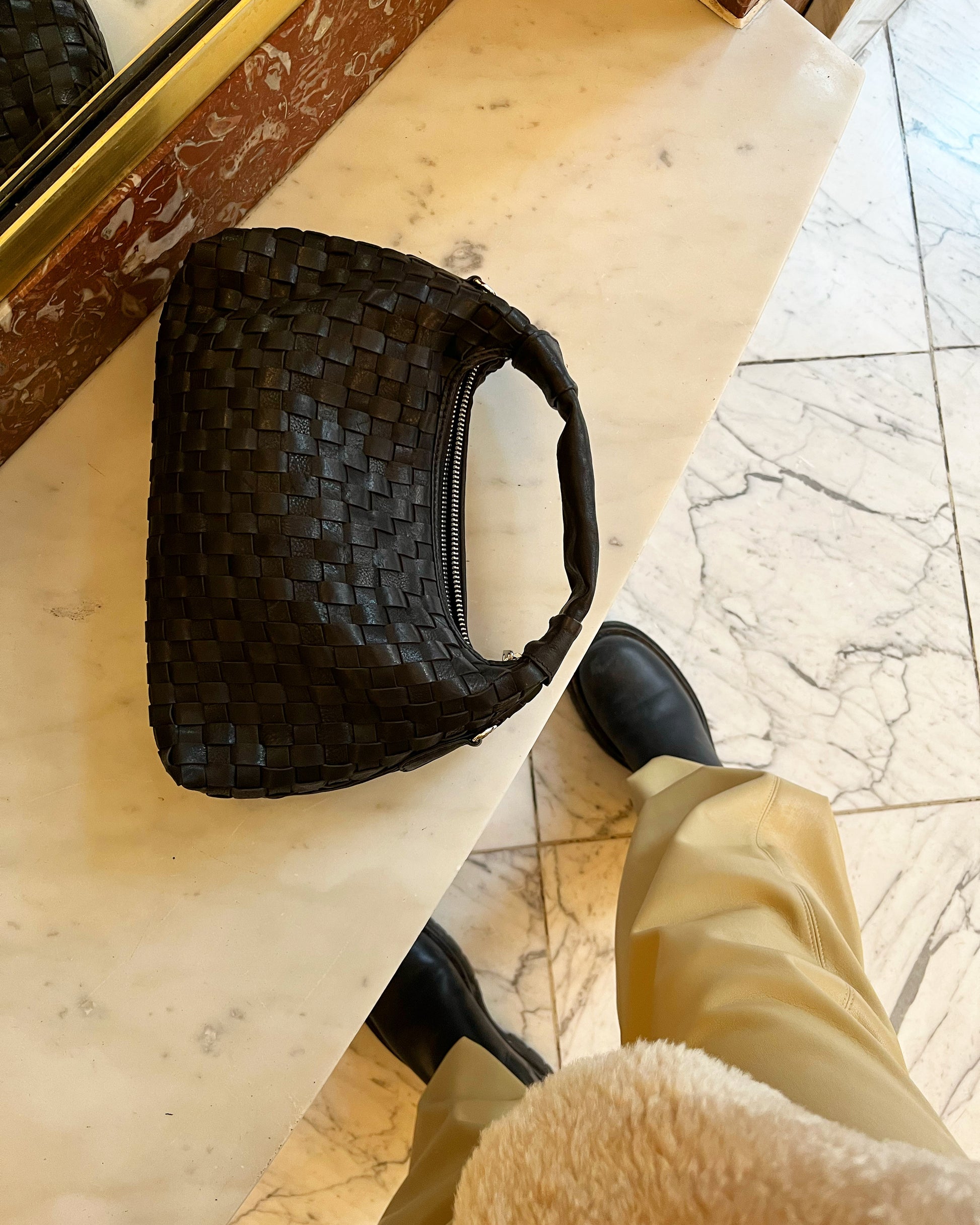 Núnoo Dandy Braided Black Small bag