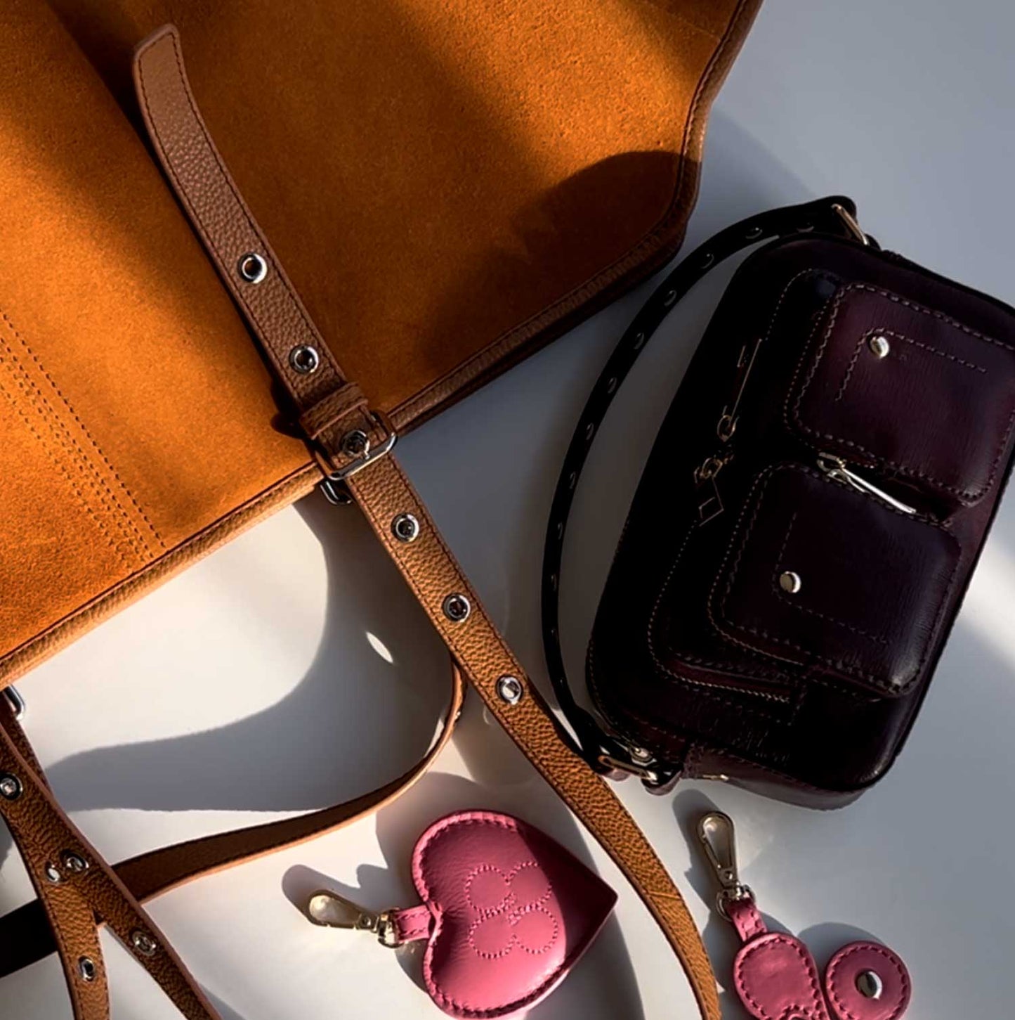 Núnoo Helena Florence Bordeaux w. Gold Small bag Bordeaux