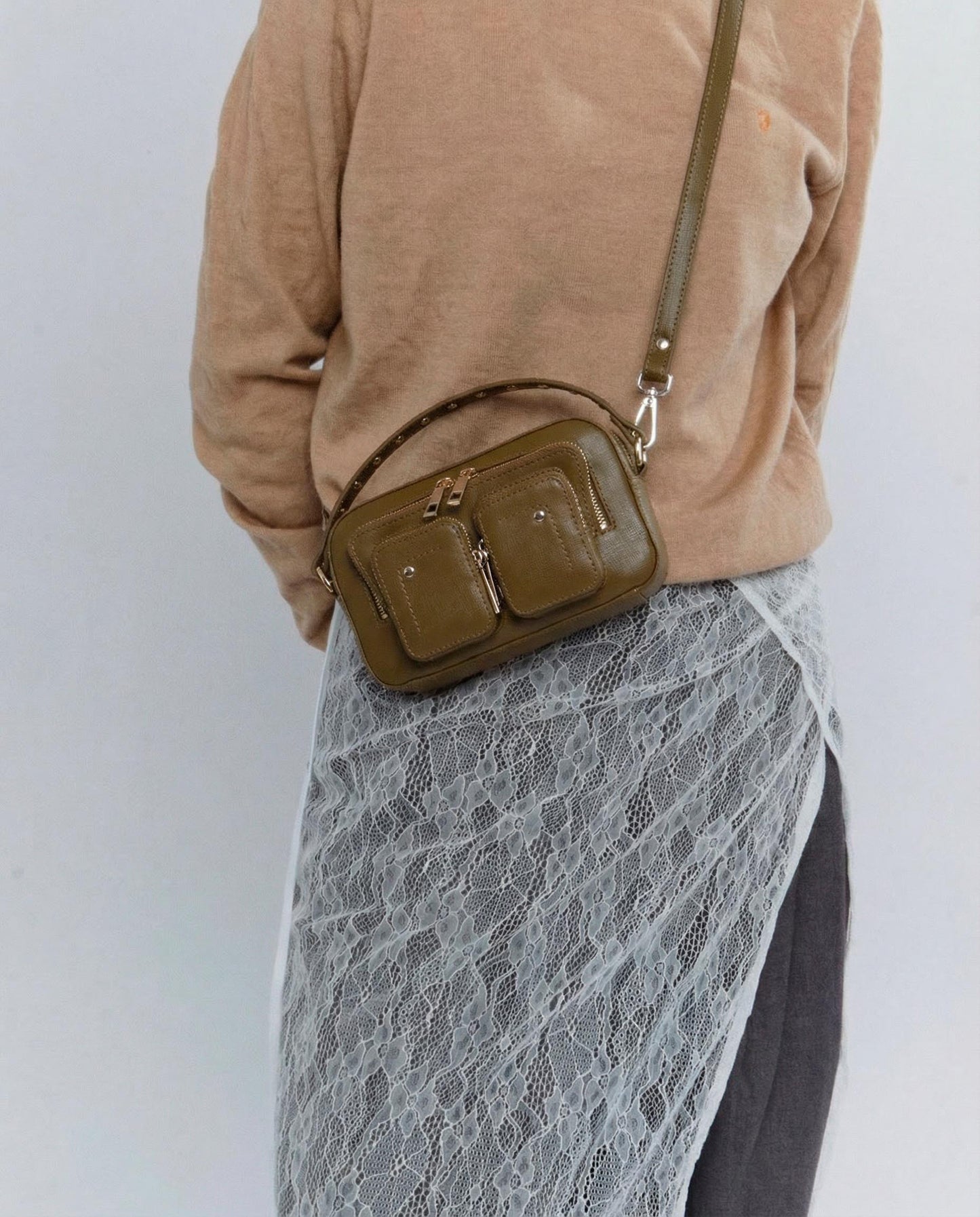 Núnoo Helena Florence Dusty Olive w. Gold Small bag Dusty Olive