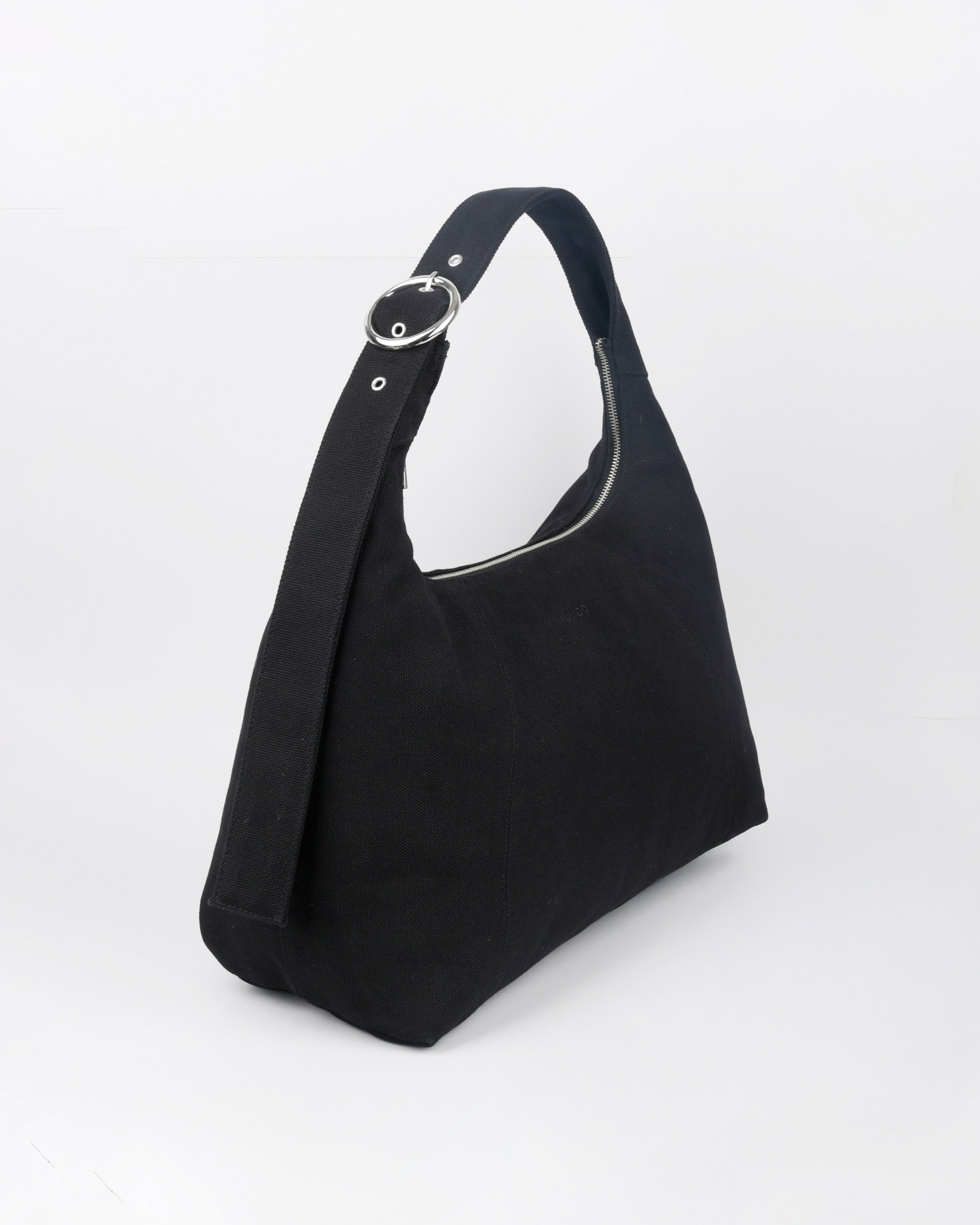 Maxi Dandy Buckle Canvas Black – Núnoo EU