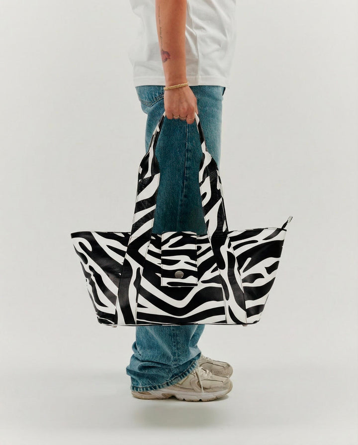 Núnoo Maxi Shopper Savanna Black Stripe Maxi Black Stripe