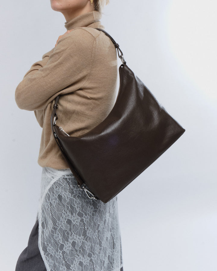 Núnoo Rio Mountain Dark Brown Large Dark brown