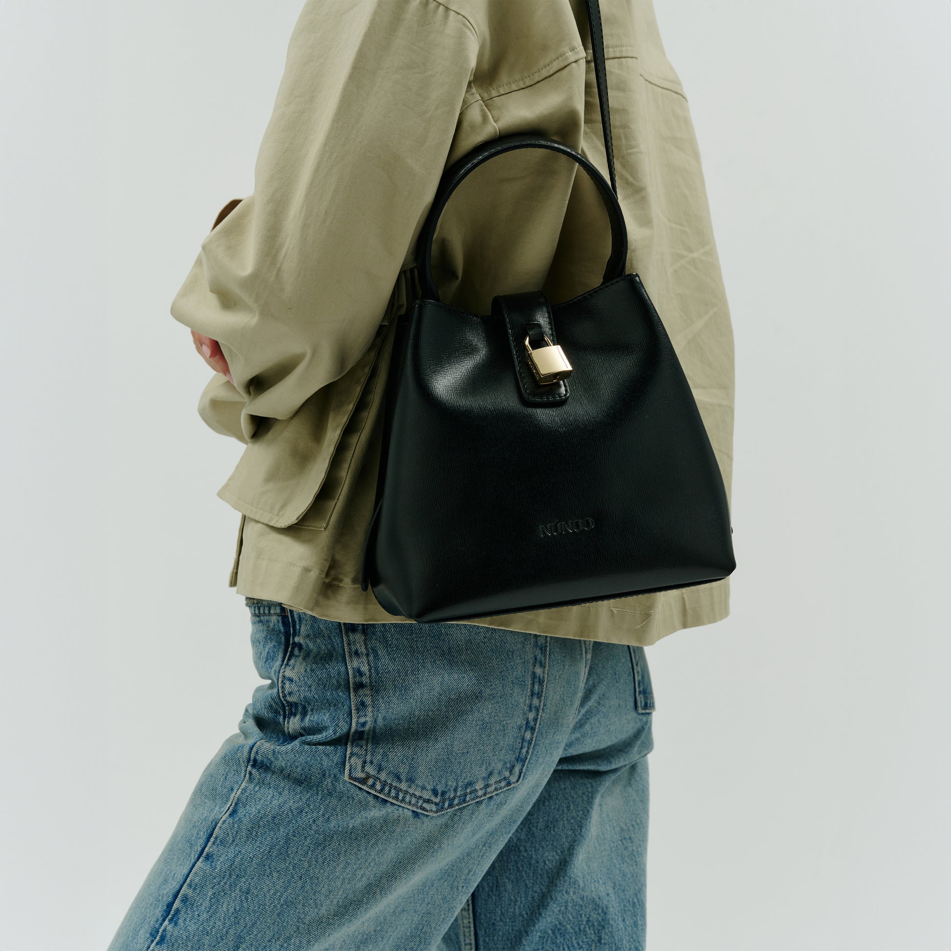 Núnoo Small Chiara Florence Black w. Gold Medium Black